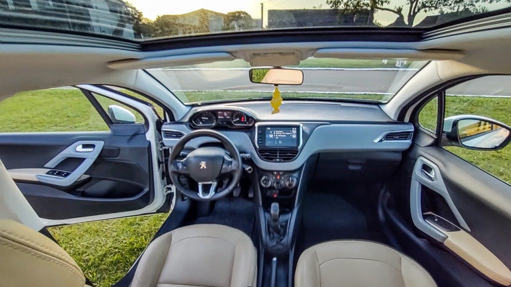 Interior Peugeot 208